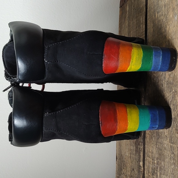 Upcycled! Fun Painted Rainbow Heel Chunky Vegan Booties Size 8 - Picture 8 of 14